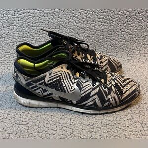 Nike Free 5.0 TR Fit 5 Print Training Shoes Women’s Size 9 Black White Silver
